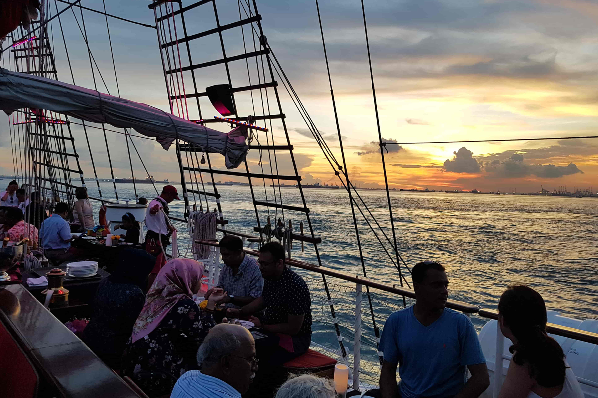 sunset dinner cruise adelaide